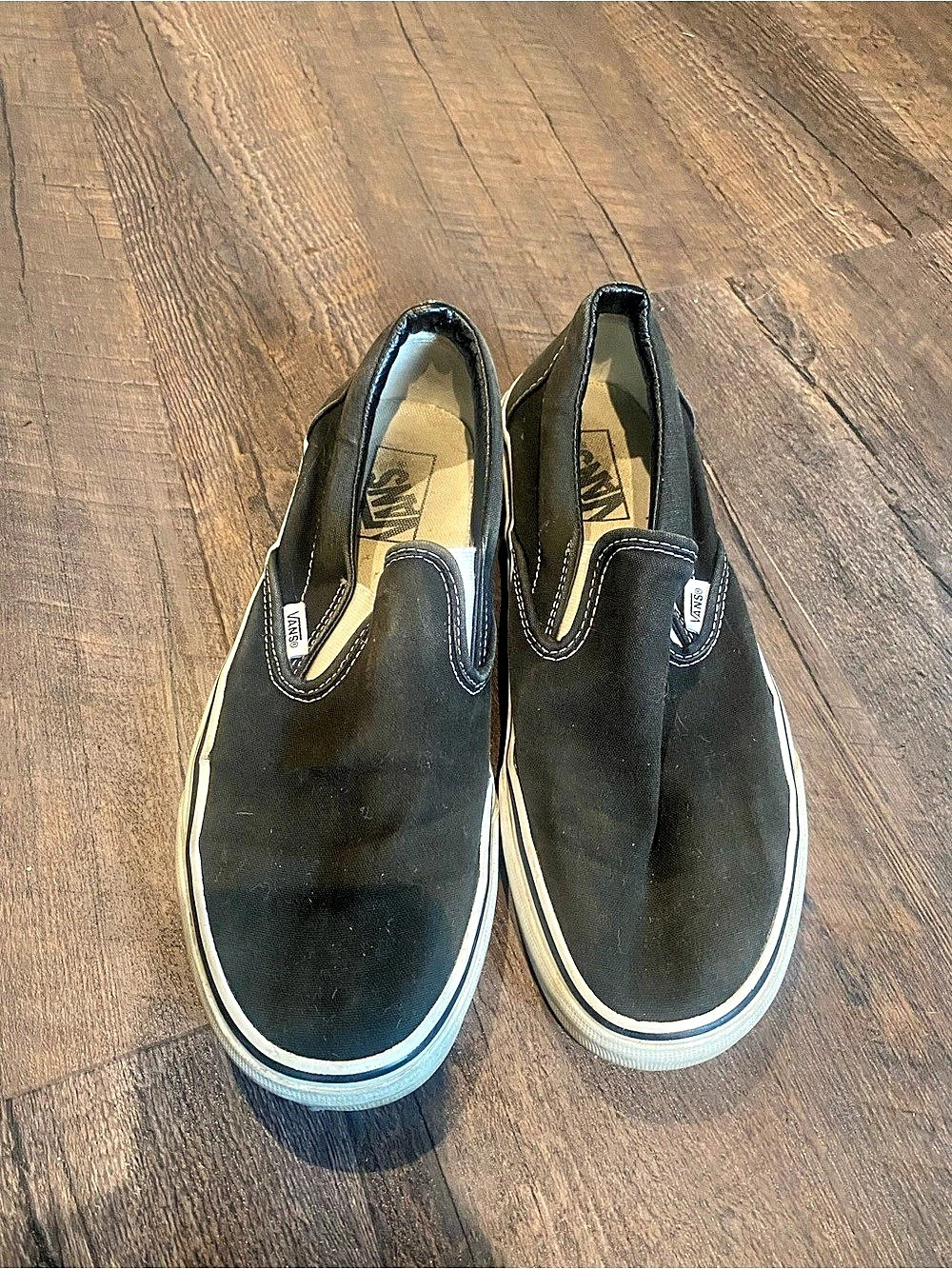 Vans Classic Slip-On Black Slip-On Sneakers